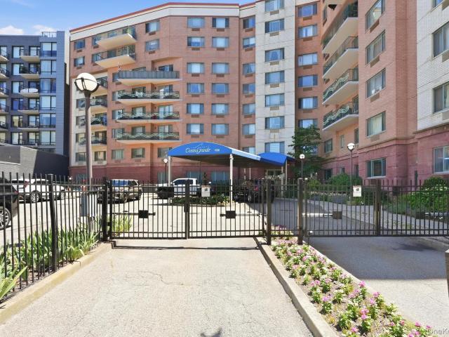 136 Beach 117th Street 7J