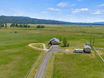 136 Goslin Loop
