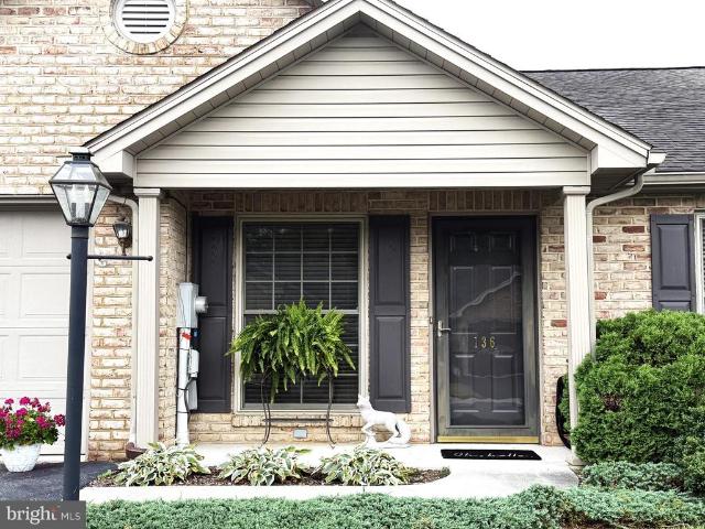 136 Ginkgo Court # 19
