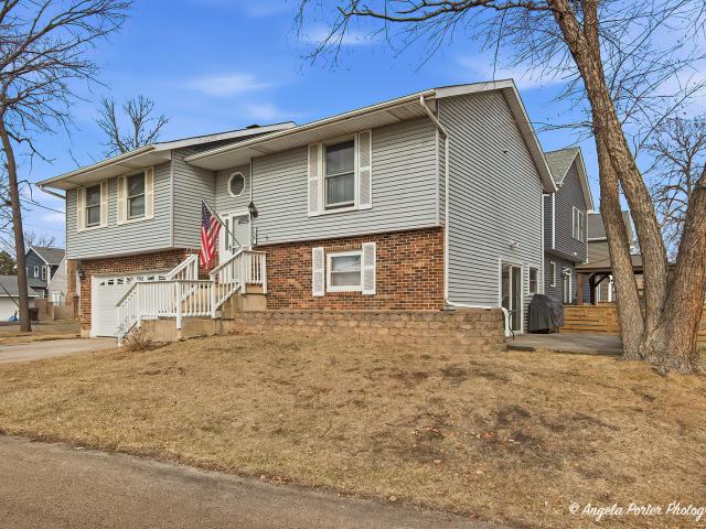 136 Edgewater Drive