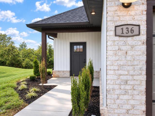 136 Ervin Loop