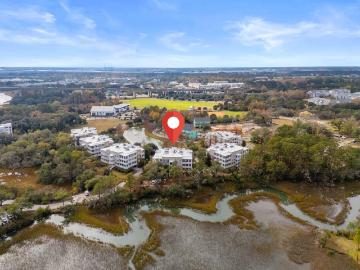 136 Fairbanks Oak Alley 3b