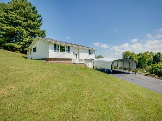 136 Fincastle Drive