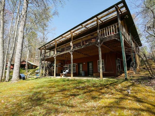 136 Honeybell Ln, Blairsville, GA