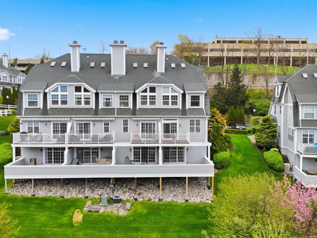 136 Hudson Pointe Drive