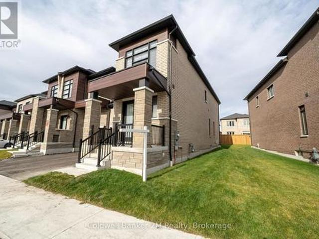 136 Ogston Crescent, Whitby, ON, L1P 0H3 house for sale | Listing ID E13742 | Royal LePage