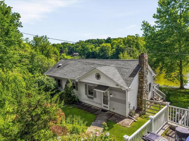 136 Lake Road
