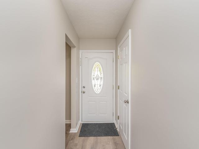 136 Middlebury Lane SW