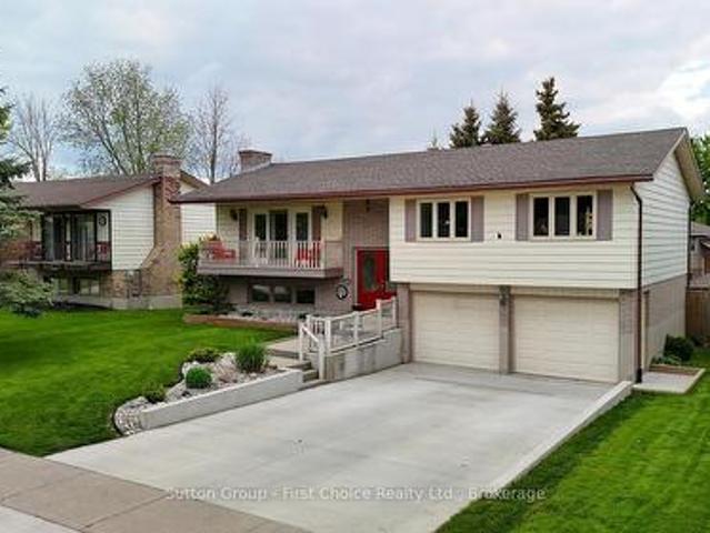136 Napier Street, West Perth Mitchell, ON, N0K 1N0 house for sale | Listing ID X13661 | Royal LePage