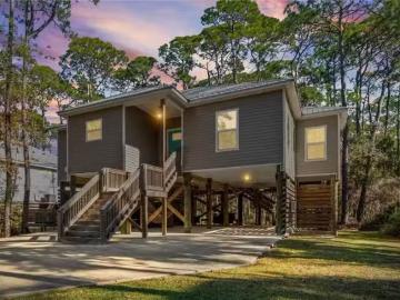 136 NARVAEZ ST, DAUPHIN ISLAND, AL 36528