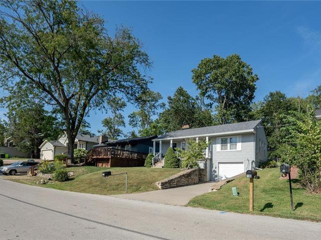 136 NW North Shore Drive