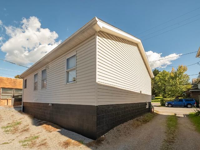 136 S Jackson St