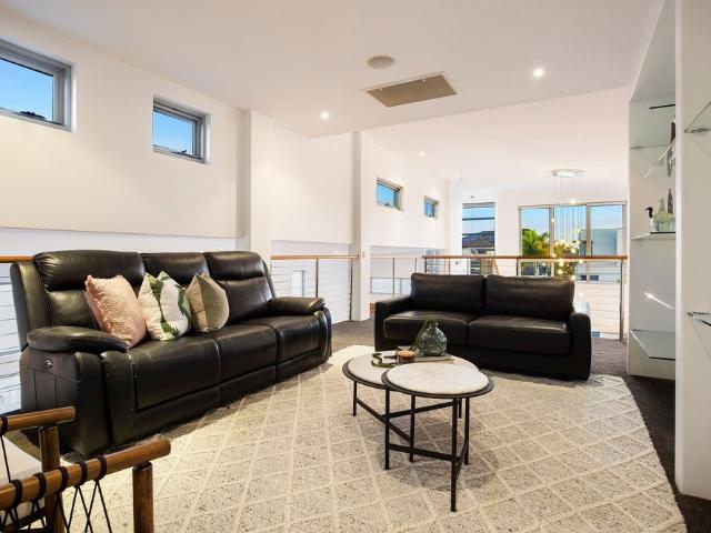 136 Sir Bruce Small Boulevard