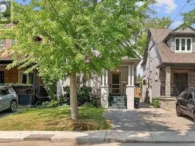 136 St Clements Avenue, Toronto, ON, M4R 1H2 house for lease.