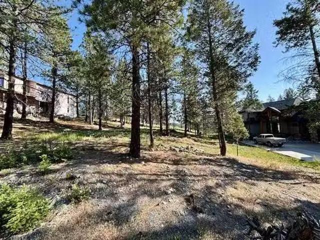 136 Plateau Place, Cranbrook, BC, V1C 0C6 vacant land for sa.