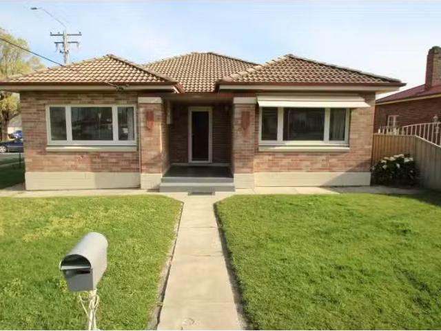 136 Prince Street, ORANGE House for rent Listed by Property M.