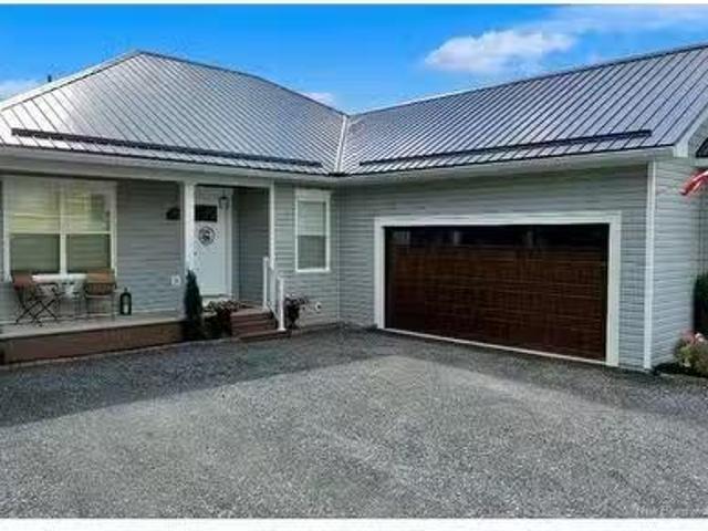 136 Richmond St, Woodstock, NB, E7M 2P2 house for sale List.