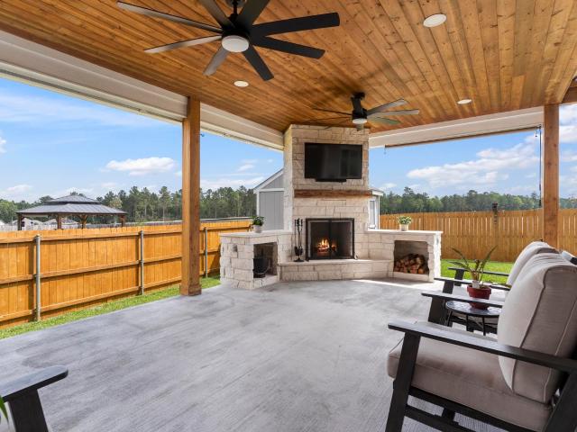 136 Worley Way