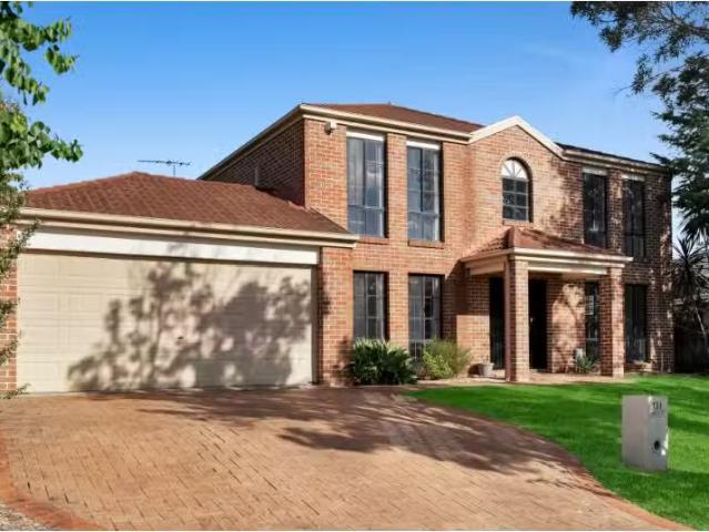 136 Waterworth Drive, Mount Annan House for rent Listed by Le.