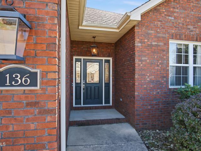 136 Thistledown Circle