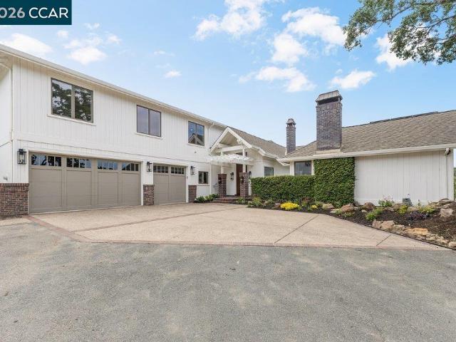 136 Tracy Ln