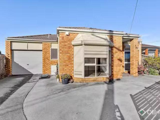 1/36A Robinsons Road, Deer Park, VIC 3023