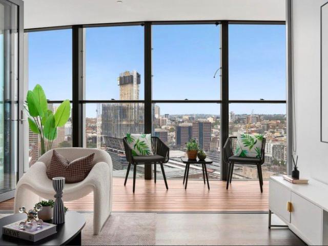 136sqm penthouse 2 BEDROOM PLUS Study 3rd Bed 2 car
