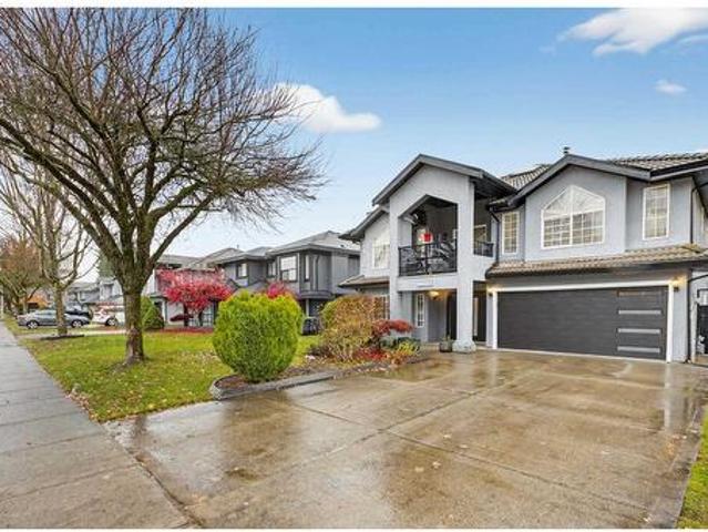 1374 A Avenue, Surrey, BC, V3X 3J1 house for sale | Listing ID R3133 | Royal LePage
