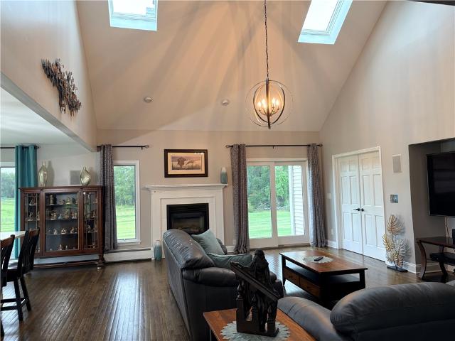 1374 Allen Road
