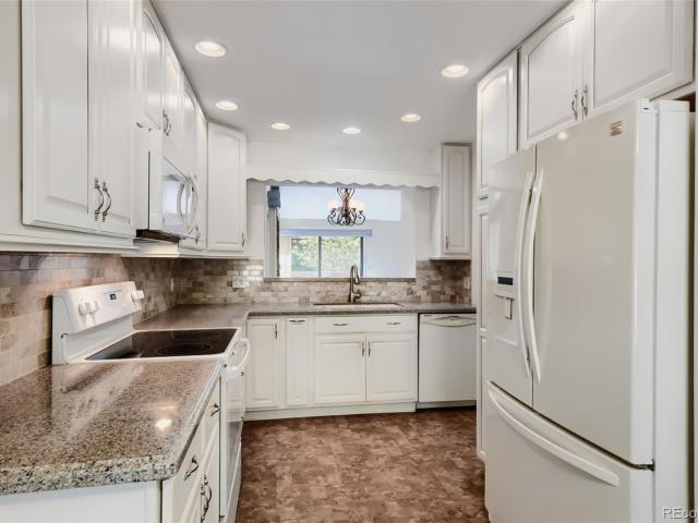 1374 Briar Circle