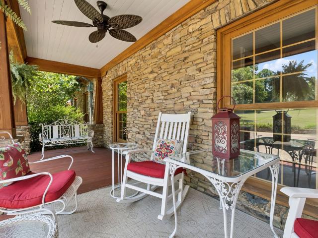 1374 Peter Pond Rd