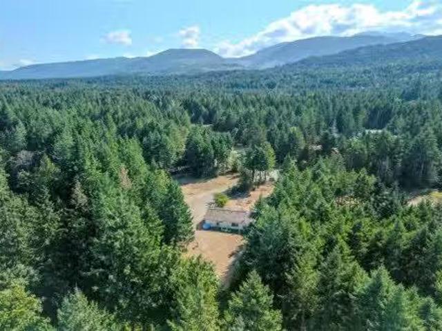 1375 Dolly Varden Way, Qualicum Beach, BC, V9K 2V1 house for.