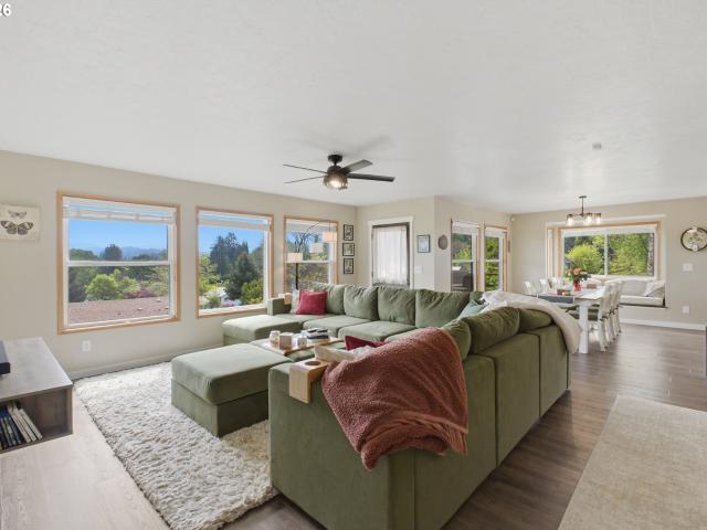 1375 fern ln