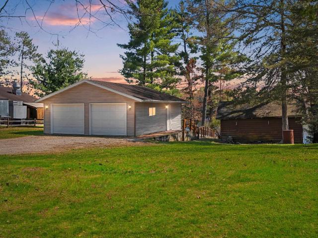 13763 lake shore lane