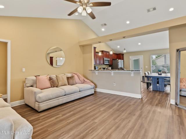 13762 Shelby Court