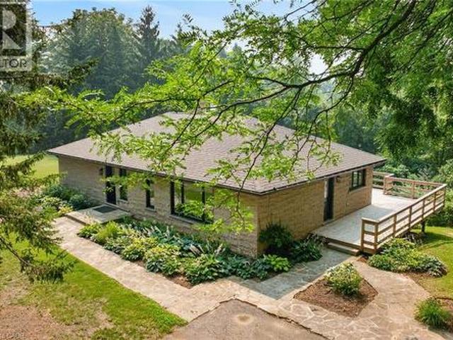 1376 Mineral Springs Road, Ancaster, ON, L9H 5E3 house for sale | Listing ID 40850 | Royal LePage