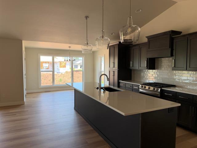 1376 KENZIE Court