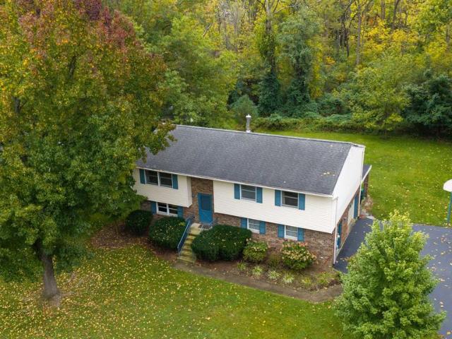 1376 Woodcrest Drive
