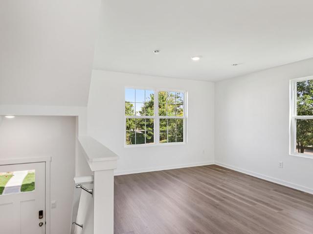 1377 Oakfield Lane