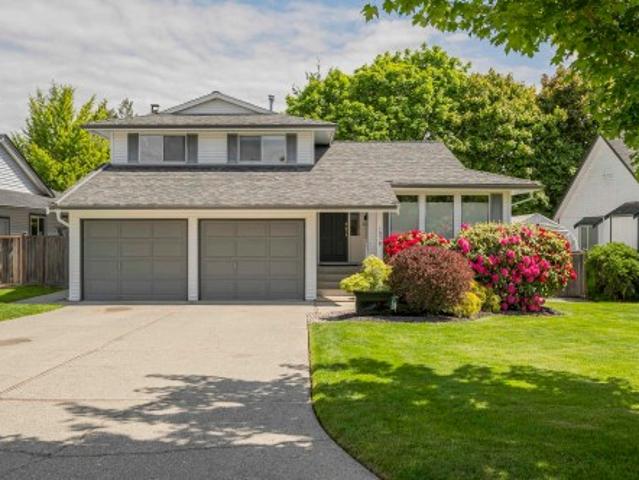 1378 A Street, Surrey, BC, V4A 7X5 house for sale | Listing ID R3139 | Royal LePage