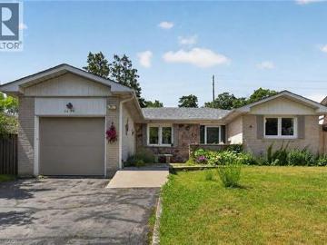 1379 Tyneburn Crescent, Mississauga, ON, L4X 1P6 house for sale | Listing ID 40841 | Royal LePage
