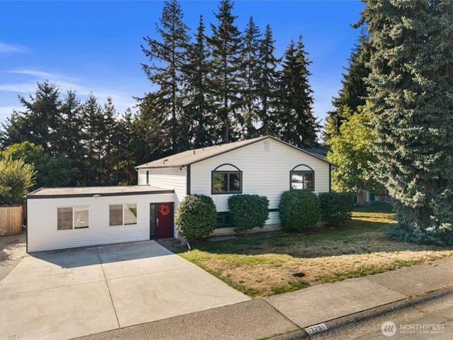 13701 th Ave NE, Kirkland, WA 98034
