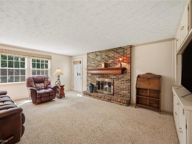 1370 Bittersweet Drive NE