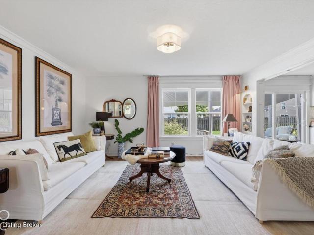 1370 Delacorte Circles