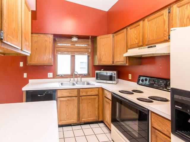 1371 Maplewood Drive