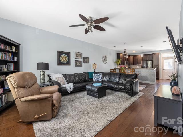 13732 Cinnabar Place