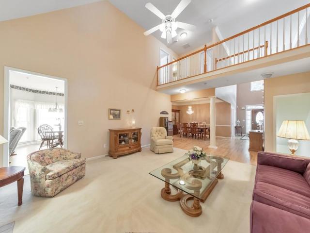 1373 Merrifield Lane