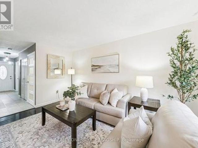 137 100 Quigley Road, Hamilton, ON, L8K 6J1 townhouse for sale | Listing ID X12697 | Royal LePage