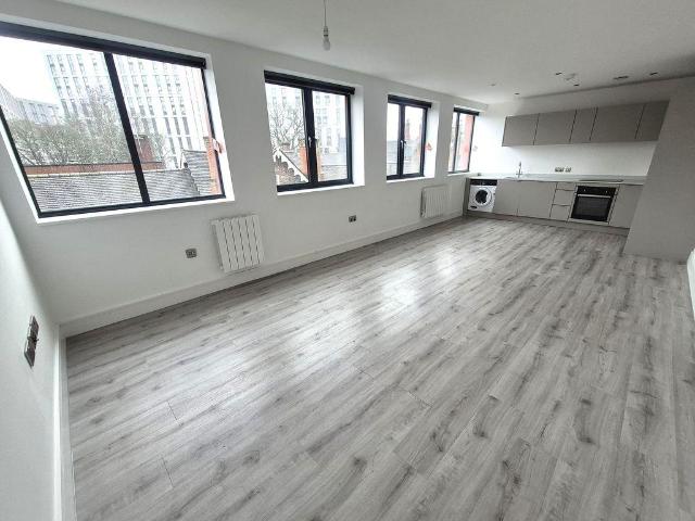 137 139 Hagley Road, Birmingham B16 2 bed apartment to rent £1,000 pcm £231 pw