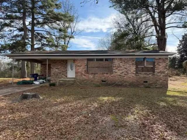 137 CARTER ST SW, CAMDEN, AR 71701